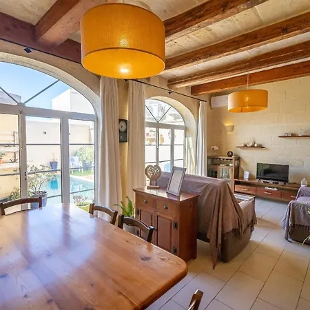 Casa vacanze 4 Bedroom With Private Pool Zebbug (Gozo)