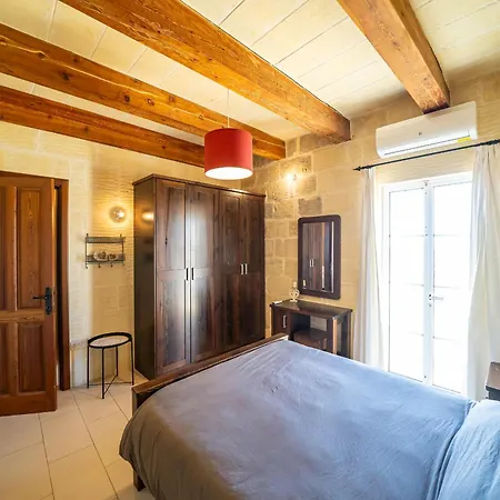 Casa vacanze 4 Bedroom With Private Pool Zebbug (Gozo)