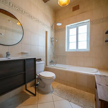 4 Bedroom With Private Pool Zebbug (Gozo)