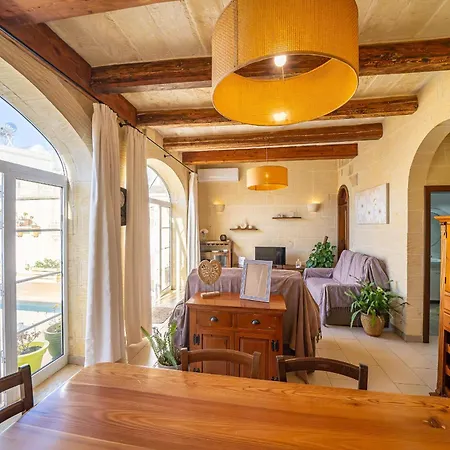 4 Bedroom With Private Pool Zebbug (Gozo)