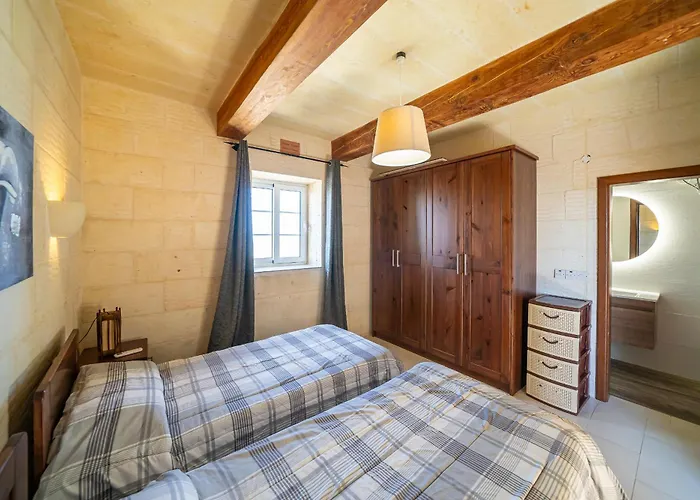 4 Bedroom With Private Pool Holiday home *