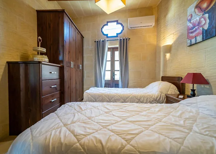 4 Bedroom With Private Pool