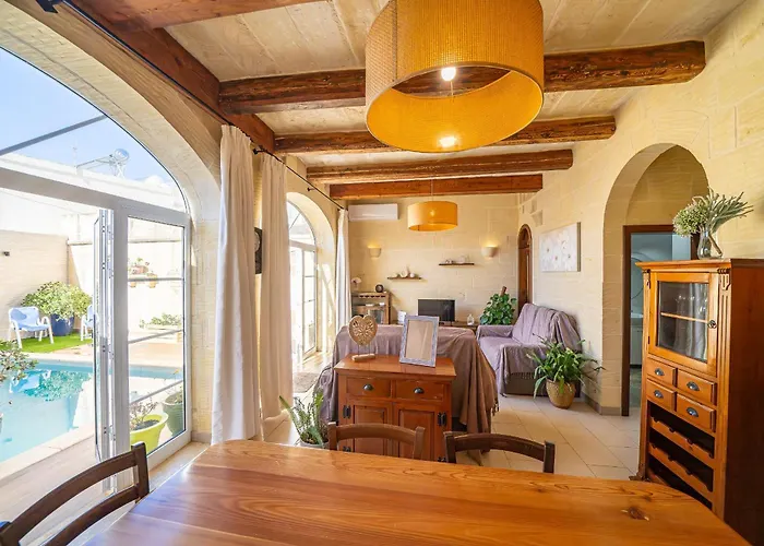 4 Bedroom With Private Pool Zebbug (Gozo)